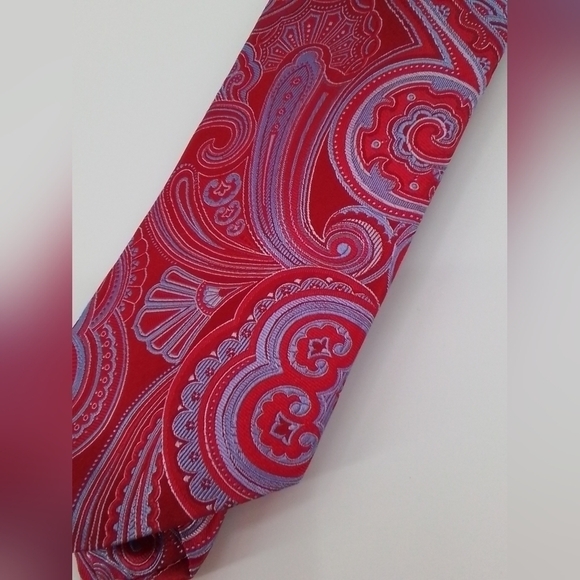 NWT IKE Behar RED & Blue PAISLEY Mens Silk Neck Tie 2009 Old Stock MSRP $85 - Picture 1 of 4